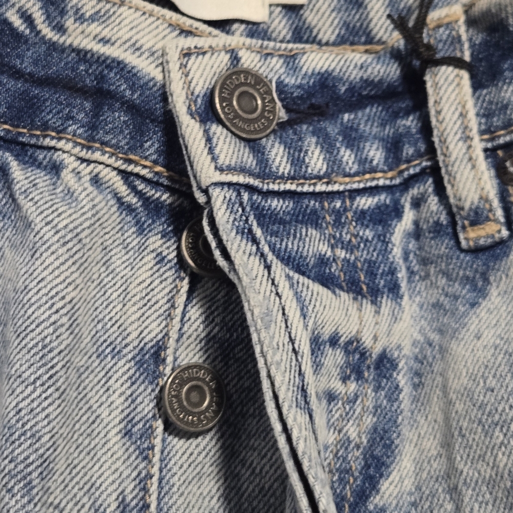 Hidden “Logan” NWT Women’s Light Blue Distressed Jeans - Picture 9 of 13